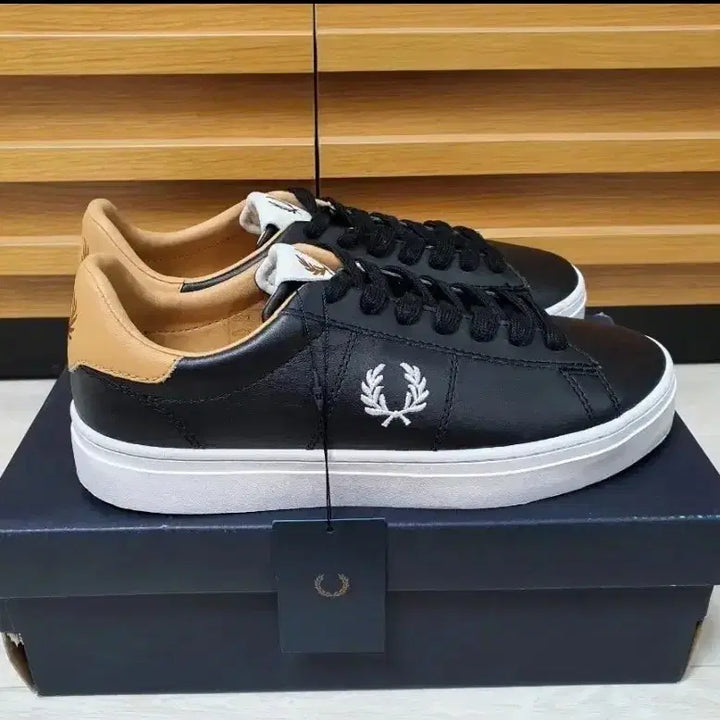 [BUNJANG] Fred Perry Black Sneakers Size 250 / 프레드페리 블랙 스니커즈 새상품 250