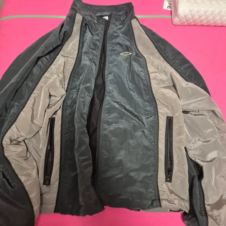 [BUNJANG] Nylon Windbreaker / 나일론 바람막이