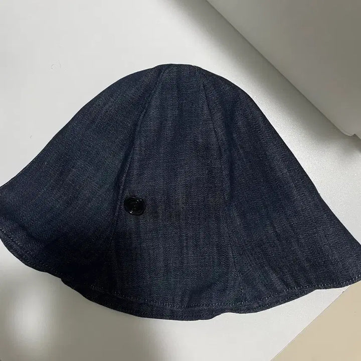 [BUNJANG] Poetry Dame Denim Bucket Hat / 포에지담 데님 버킷햇