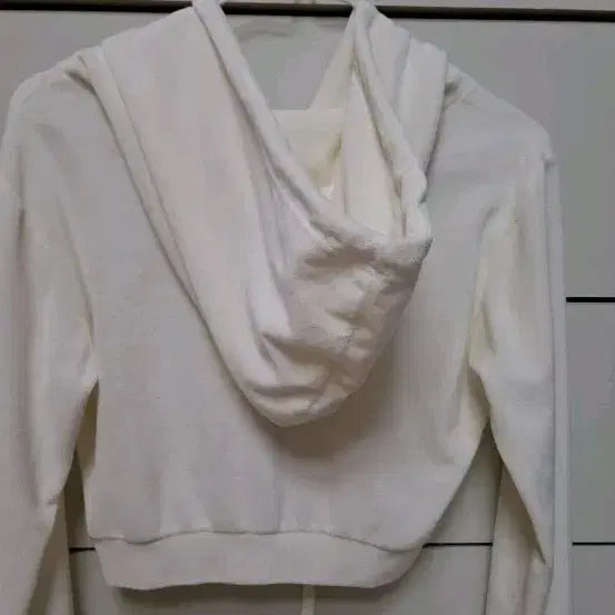 [BUNJANG] Ivory Cropped Zip-Up Hoodie / 아이보리 크롭 후드티