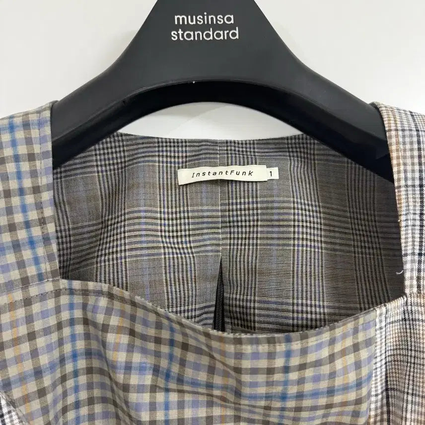 [BUNJANG] InstantFunk Checkered Cropped Blouse / 인스턴트펑크 체크 크롭 블라우스