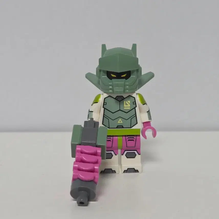[BUNJANG] LEGO Minifigure Series 24 - Robot Warrior (71037) / 레고 71037 시리즈24-2번 로봇 워리어 미니피규어