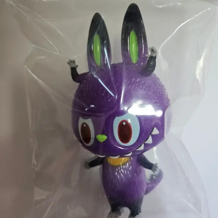 [BUNJANG] Signed Purple Labubu Figure / 보라색 라부부 판매