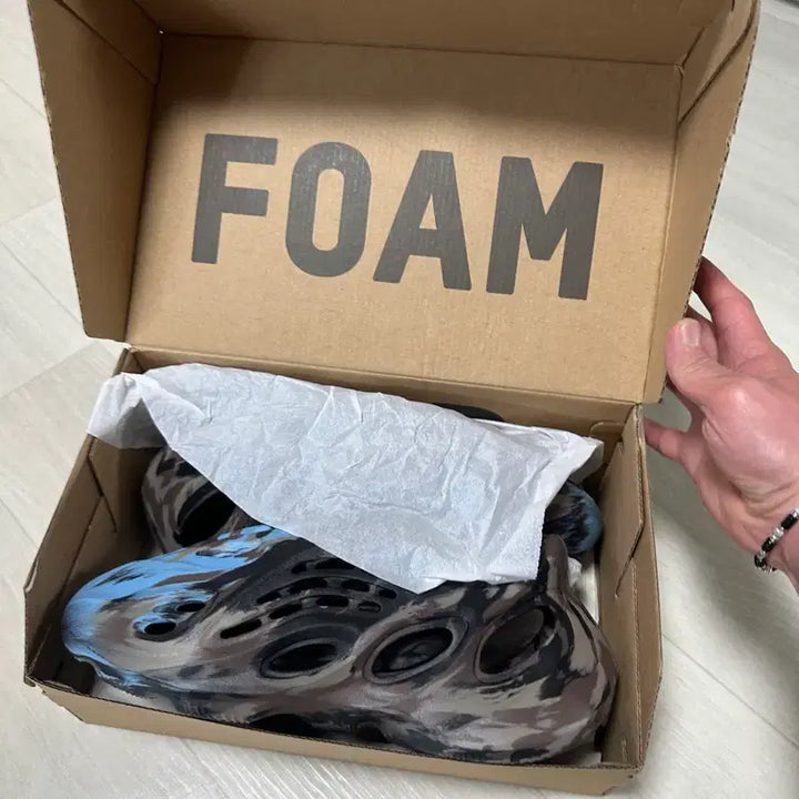 [BUNJANG] Adidas Yeezy Foam Runner MX Cinder 275 / 아디다스 이지 폼 러너 MX 신더 275