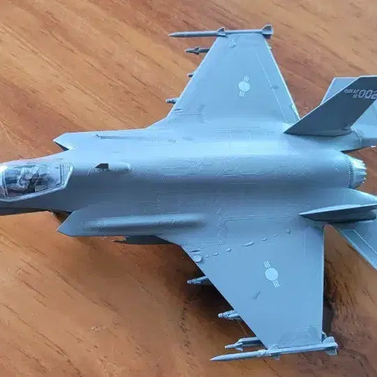 [BUNJANG] Academy Science F-35 Fighter Jet Model Kit (1/72 Scale, Assembled) / 1/72 아카데미과학 mcp f35 조립완성품