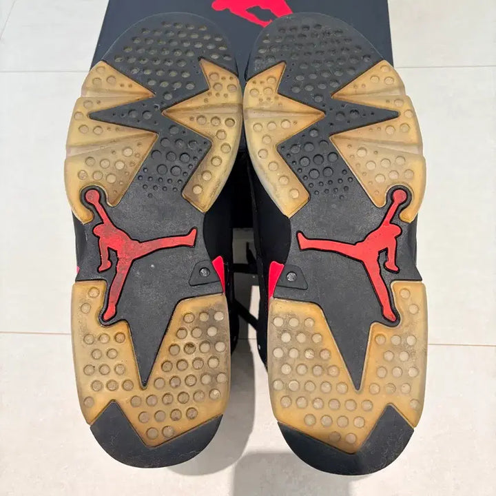 [BUNJANG] Nike Jordan 6 Infrared Basketball Shoes / 조던6 인프라레드 9.5
