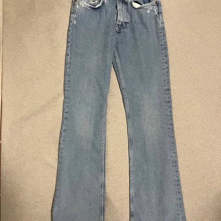 [BUNJANG] Acne Studios Destroyed Bootcut Denim Jeans Size 24 / 아크네 스튜디오 디스트로이드 부츠컷 데님 24