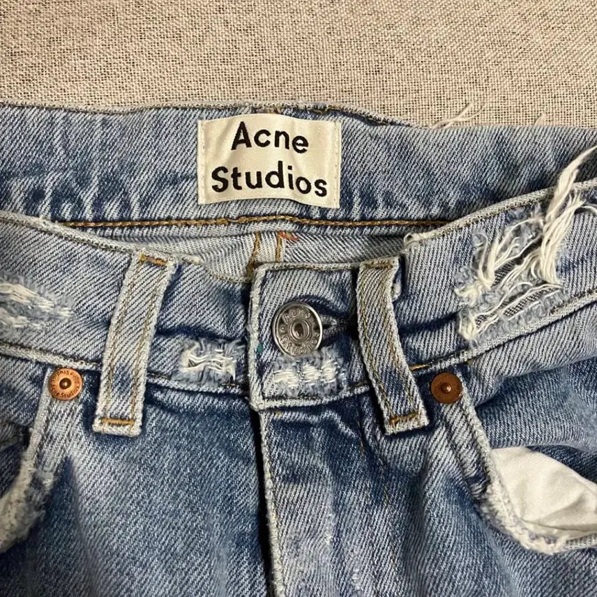 [BUNJANG] Acne Studios Destroyed Bootcut Denim Jeans Size 24 / 아크네 스튜디오 디스트로이드 부츠컷 데님 24