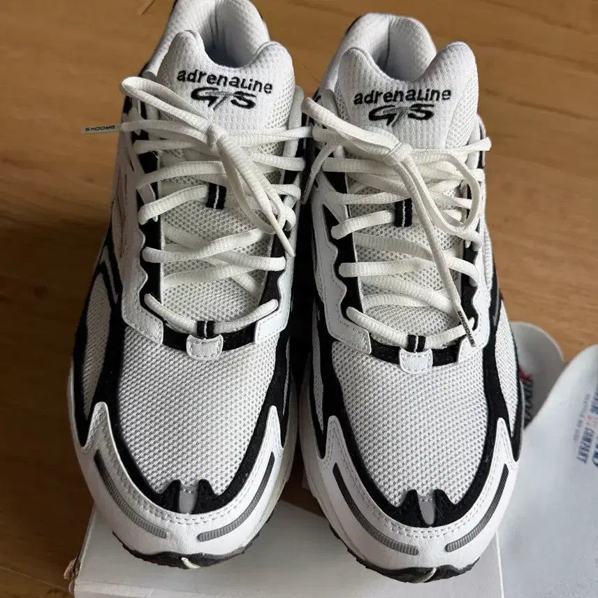 [BUNJANG] Brooks Running Adrenaline GTS 4 Black (Medium) / [285]브룩스 브룩스러닝 아드레날린 GTS 4 블랙 (MEDIUM)