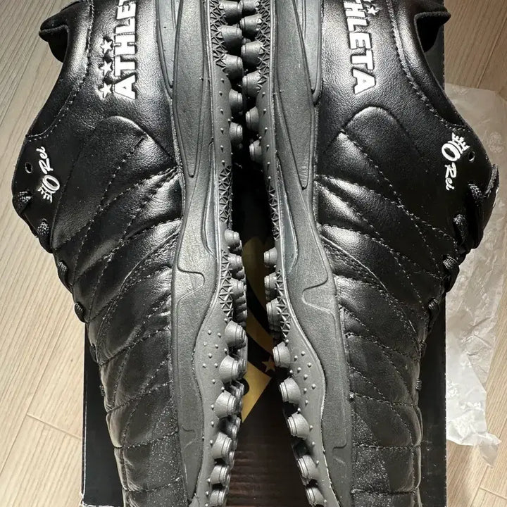 [SOLD OUT] 아슬레타 A005 TF 풋살화 축구화 245mm(실사250mm) 새상품