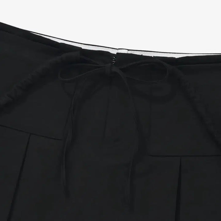 [BUNJANG] Kirsh Low Waist Pleated Skirt Black / 키르시 로우 웨스트 플리츠 스커트 블랙
