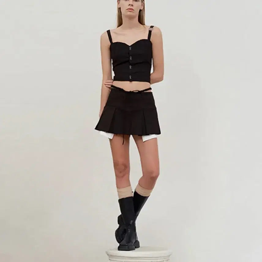 [BUNJANG] Kirsh Low Waist Pleated Skirt Black / 키르시 로우 웨스트 플리츠 스커트 블랙