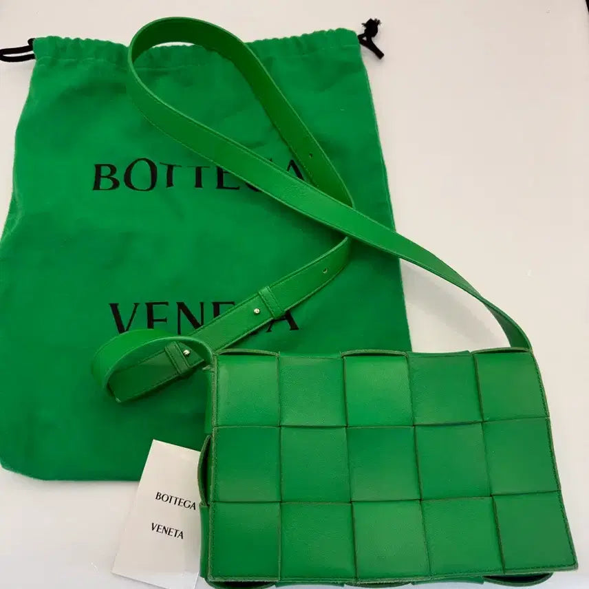 [BUNJANG] Bottega Veneta Cassette Bag Green / 보테가베네타 카세트백 그린