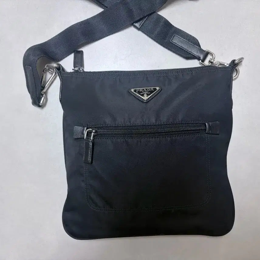[BUNJANG] Prada Re-Nylon Crossbody Bag / 프라다 리나일론 크로스백 메신저백