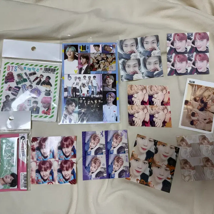 [BUNJANG] BTS Photocard, Sticker, and Goods Bundle Set / 방탄소년단 포토카드 스티커 굿즈 모음