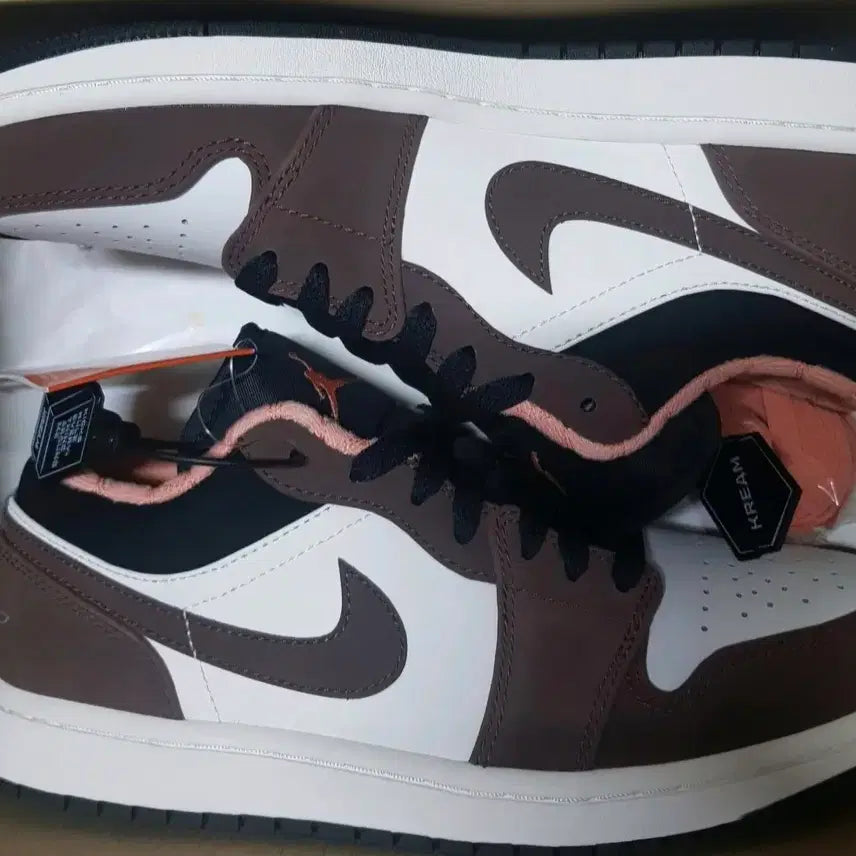 [BUNJANG] Nike Jordan 1 Low Chocolate Bliss Sneakers / [250] 조던 1 로우 초콜릿 블리스 새상품 초콜렛