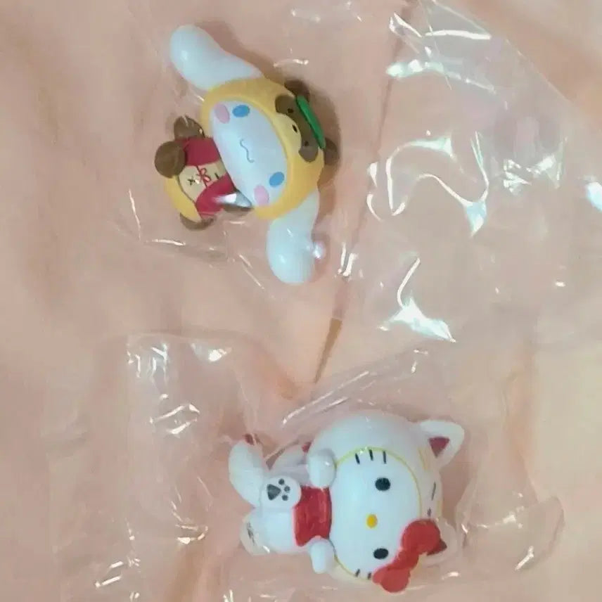 [BUNJANG] Sanrio Cinnamoroll &amp; Hello Kitty Kitsune Gashapon / 미개봉) 동숲 시나몬롤&amp;키티 구미호 가챠