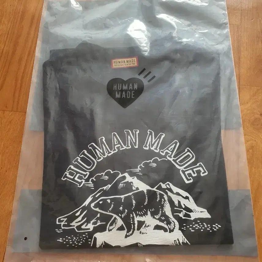 [BUNJANG] Human Made Bear Graphic T-Shirt Black Size S / 휴먼메이드 곰돌이 반팔티 블랙 새상품s