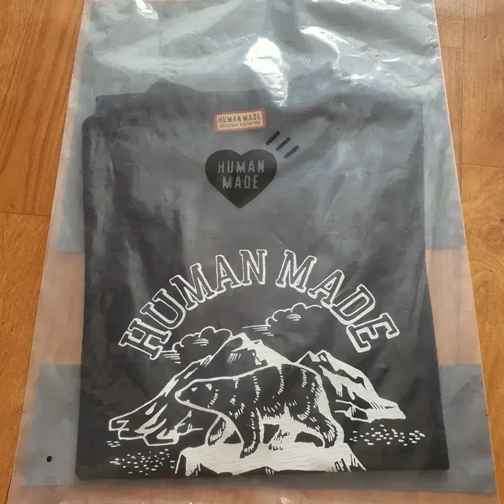 [BUNJANG] Human Made Bear Graphic T-Shirt Black Size S / 휴먼메이드 곰돌이 반팔티 블랙 새상품s