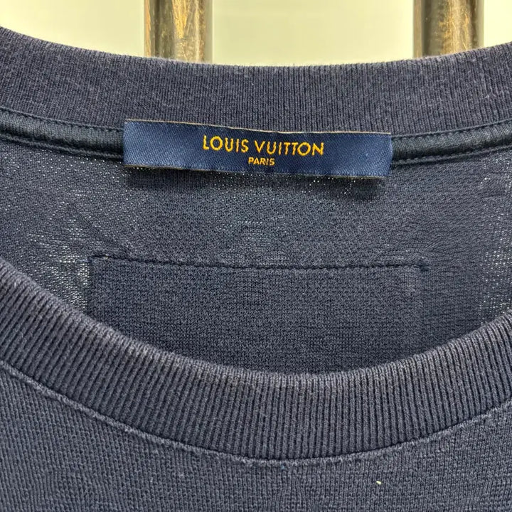 [BUNJANG] Louis Vuitton LV Logo Beaded Animal Knit T-Shirt / [M]루이비통 LV로고 비즈 애니멀 니트 반팔티