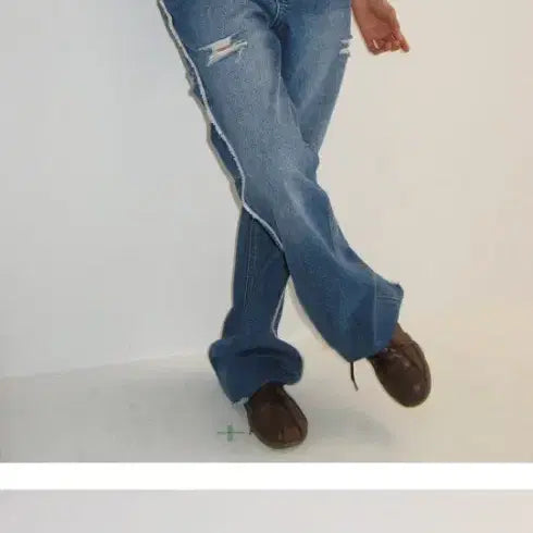 [BUNJANG] Ronron Heart Stud Bootcut Denim S Size / 론론 Heart stud bootscut denim 사이즈S 새상품