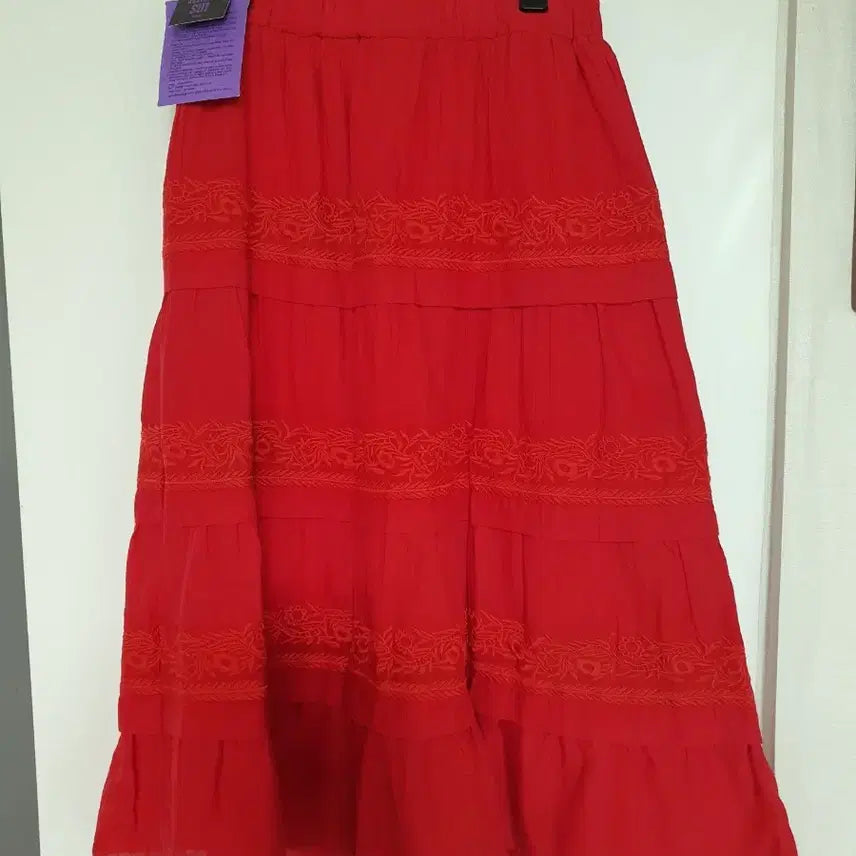 [BUNJANG] Anna Sui Embroidered Skirt - Navy/Red - 66 Size / (새상품)안나수이 자수 스커트66