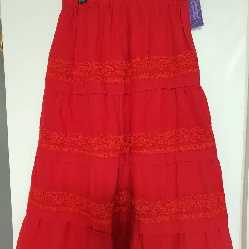 [BUNJANG] Anna Sui Embroidered Skirt - Navy/Red - 66 Size / (새상품)안나수이 자수 스커트66