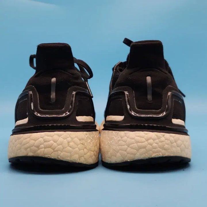 [BUNJANG] Adidas Ultraboost 20 Sneakers (240) / H 아디다스 울트라부스트 20 운동화240