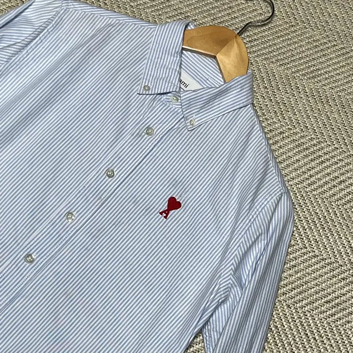 [BUNJANG] Ami Small Logo Heart Stripe Shirt / 아미 스몰로고 하트 스트라이프 서츠 남방 프리