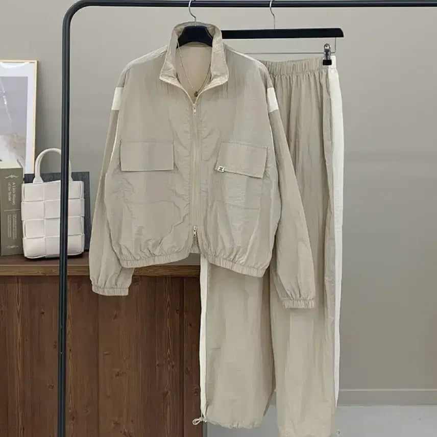 [BUNJANG] Unbranded Two-Way Colorblock Windbreaker Training Set / [새상품] 바스락 배색 집업 + 투웨이 와이드팬츠 바람막이 트레이닝세트