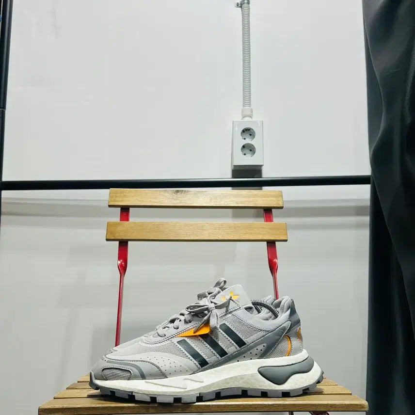[BUNJANG] Adidas P9 Retro Gray Sneakers / 270) 아디다스 운동화 남성 남자 신발 래트로 P9 그레이