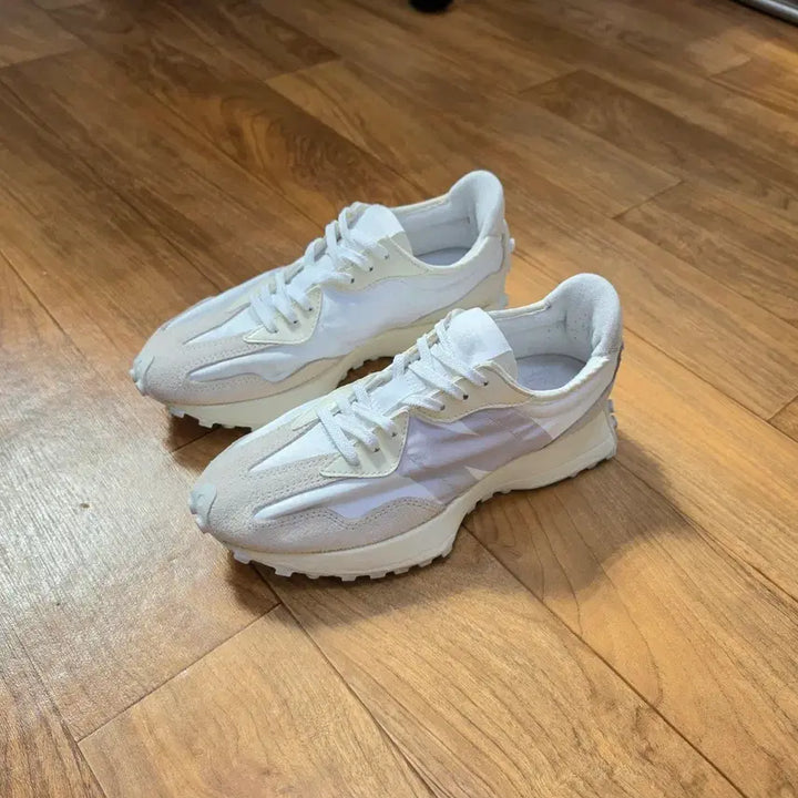 [SOLD OUT] 뉴발란스 327 문빔