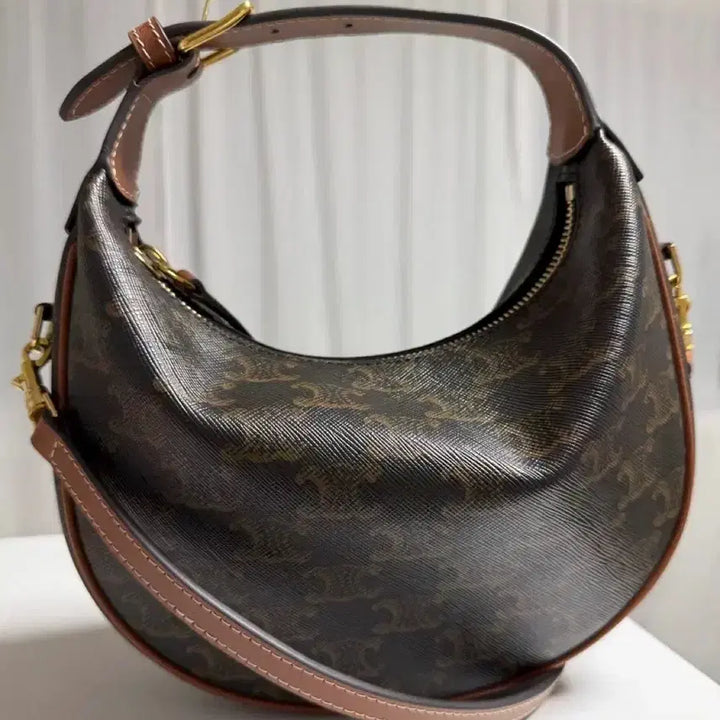 [SOLD OUT] 셀린느 룰루백