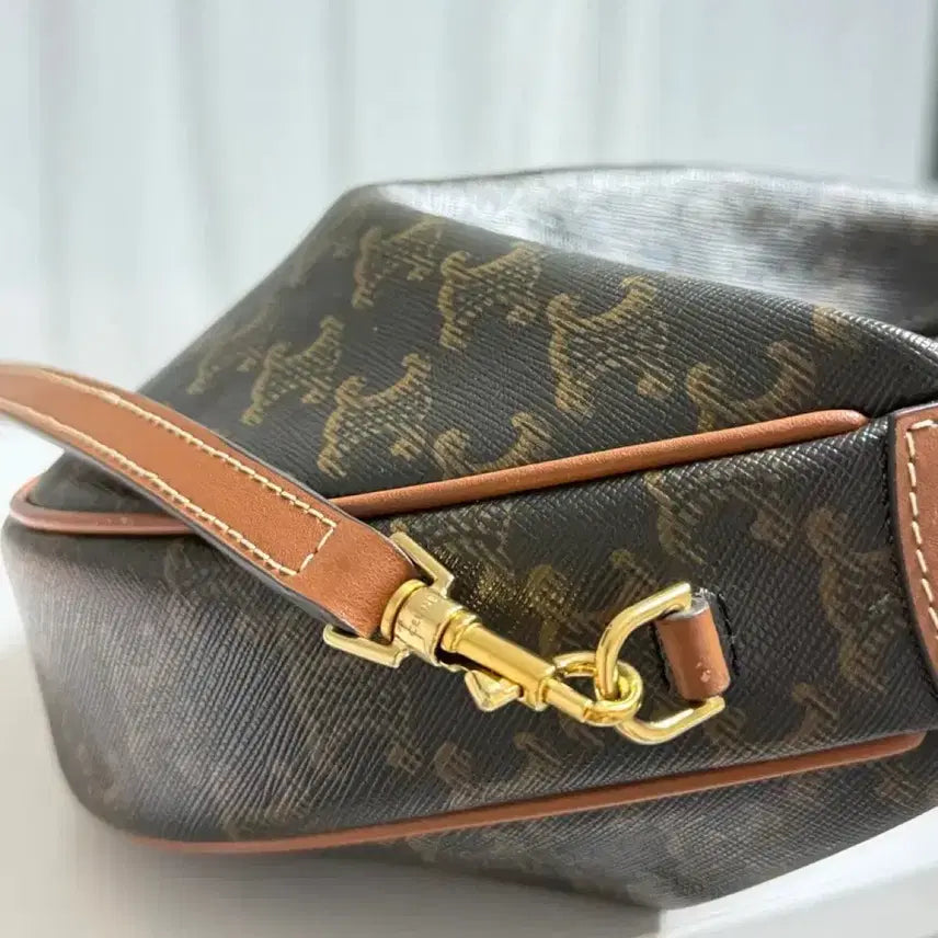 [SOLD OUT] 셀린느 룰루백