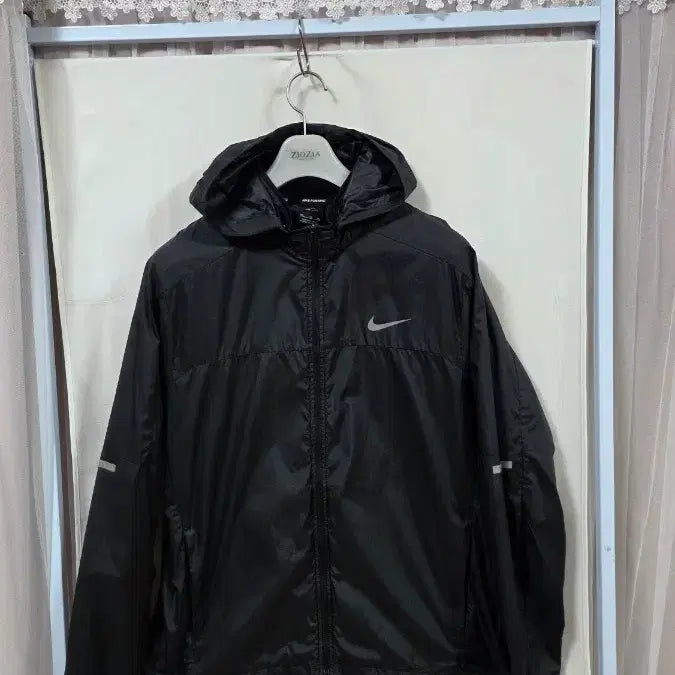 [SOLD OUT] 나이키헤리티지바람막이점퍼(XXL)