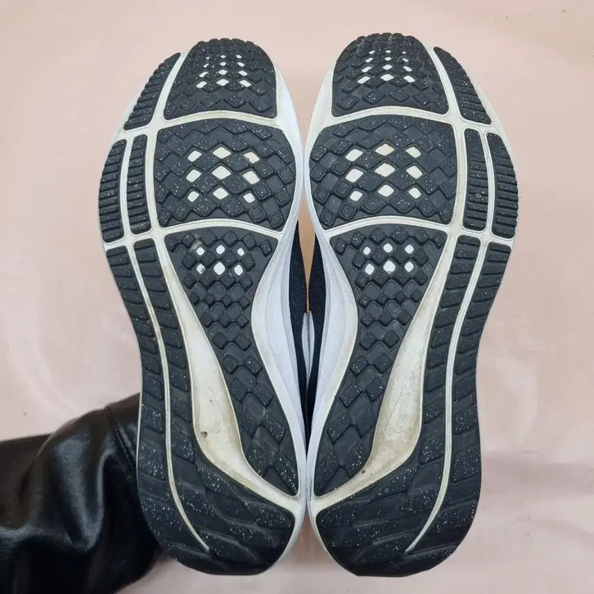 [BUNJANG] Nike Air Zoom Pegasus 39 Sneakers 240 / 나이키 에어 줌 페가수스39  운동화 240