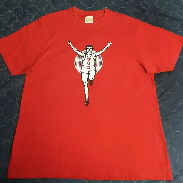 [BUNJANG] United Athle Japan Glico Graphic T-shirt Red (M) / (희귀매물) 유나이티드 애슬 재팬 글리코상 그래픽 반팔티 레드 (M)