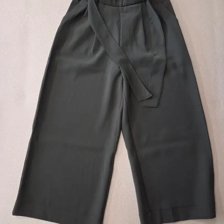 [BUNJANG] Lululemon Khaki Wide Pants / 룰루레몬 카키 와이드 팬츠 4 사이즈