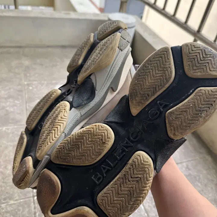 [BUNJANG] Balenciaga Triple S Sneakers / 발렌시아가 트리플에스 트리플s