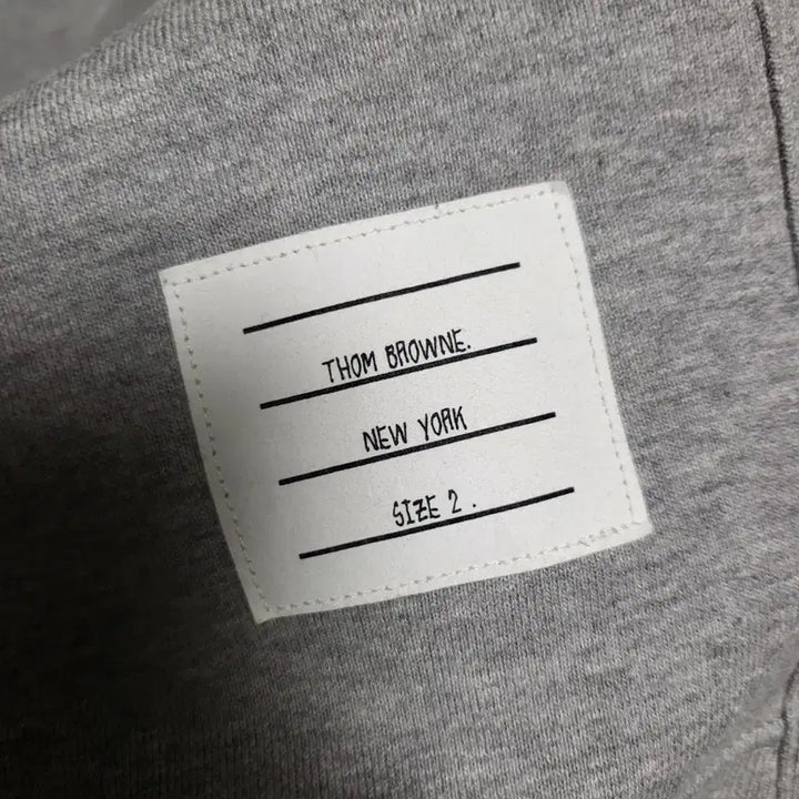 [BUNJANG] Thom Browne Diagonal Stripe Sweatshirt / [정품] 2 / 톰브라운 사선완장 맨투맨