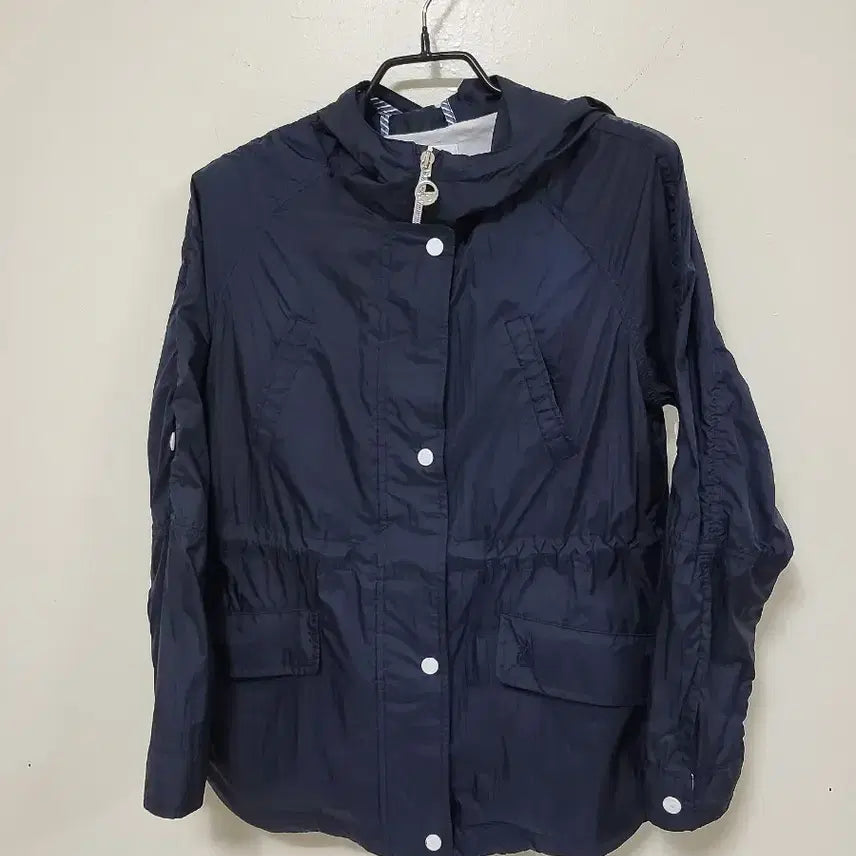 [BUNJANG] Beanpole Navy Hooded Windbreaker Jacket / 빈폴 네이비 후드 바람막이 점퍼.260427
