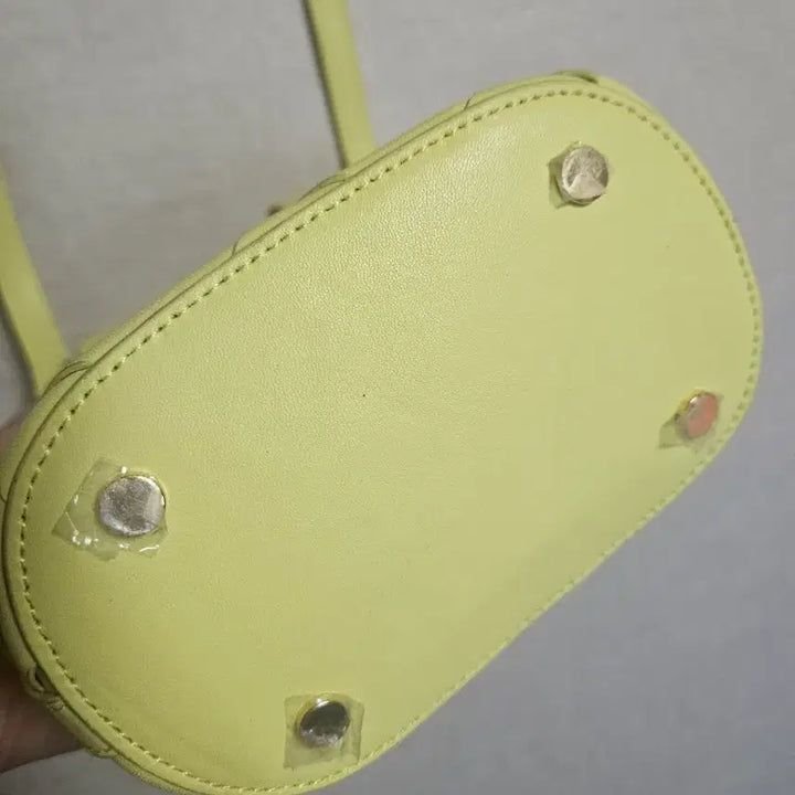 [BUNJANG] OSTKAKA Numer Mesh Lime Crossbody Bag / 오스트카카 누메르 메쉬 라임