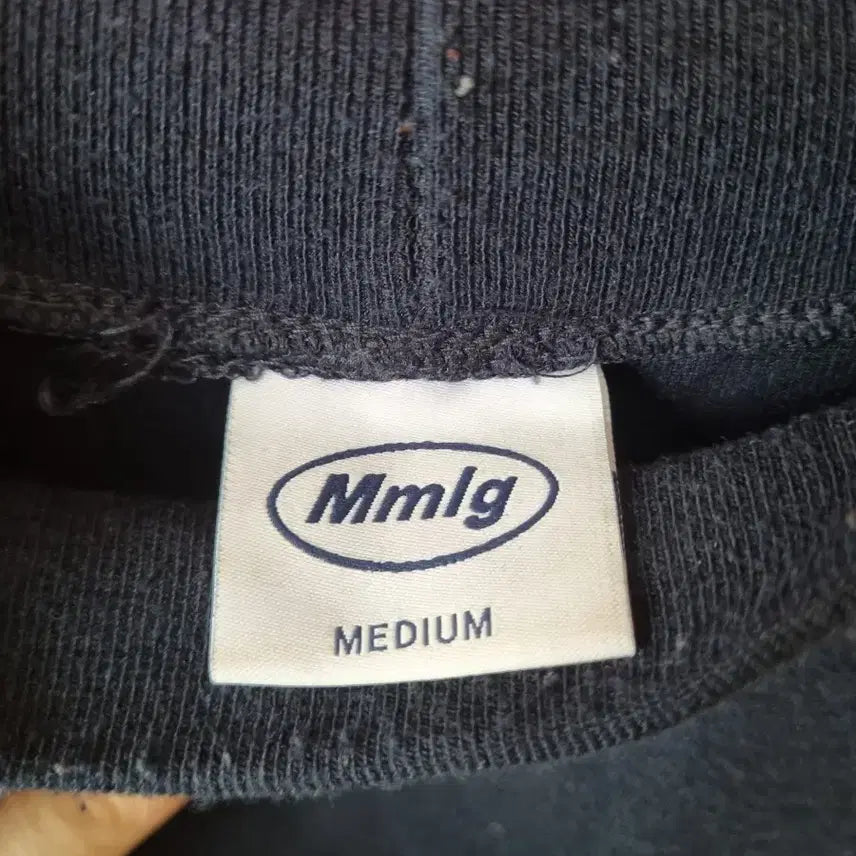 [BUNJANG] Mmlg Mock Neck Long Sleeve T-shirt Navy / Mmlg 모크넥 긴팔 티셔츠 네이비