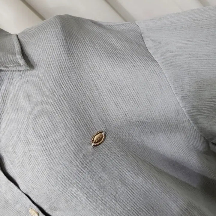 [BUNJANG] Silver &amp; Gray Pendant Shirt / 새제품  팬던트  실버&amp;그레이 셔츠