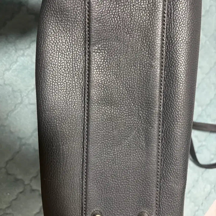[BUNJANG] Louis Quatorze Leather Shoulder Crossbody Bag / 루이까또즈 가죽 숄더 크로스백