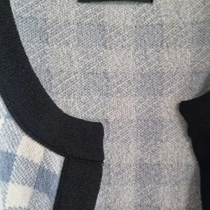 [BUNJANG] Benetton Blue Check Cardigan / 베네통 블루 체크 가디건