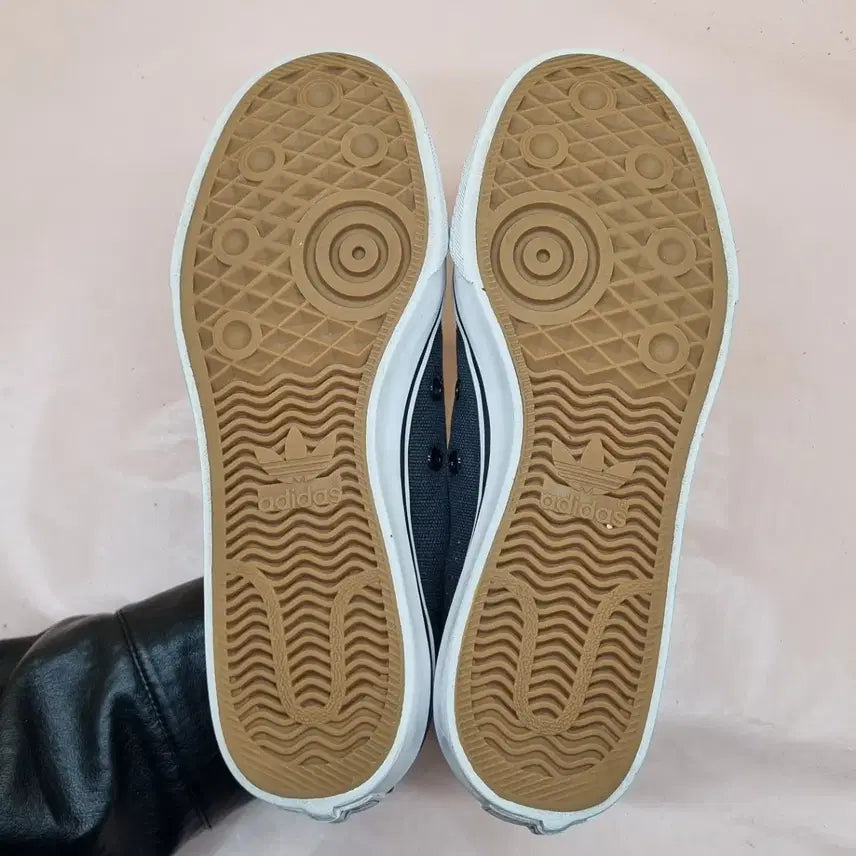 [BUNJANG] Adidas Nizza Trefoil Sneakers 255 / 아디다스 니짜 트레포일 스니커즈 255