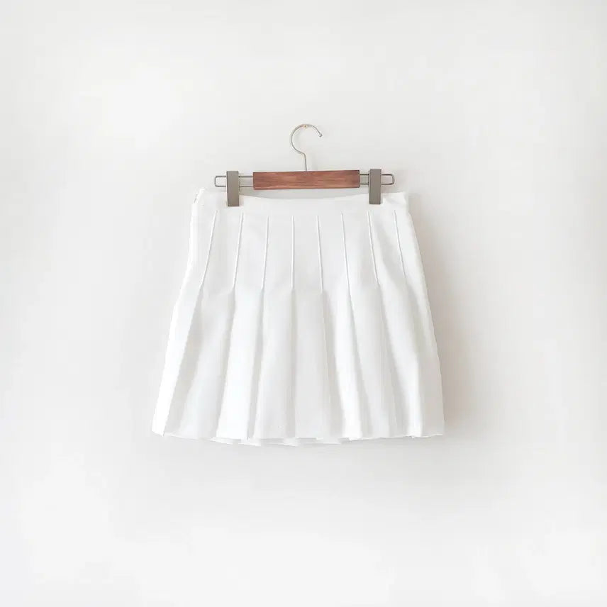 [SOLD OUT] 화이트 레터링 플리츠 테니스 스커트(속바지있음) M