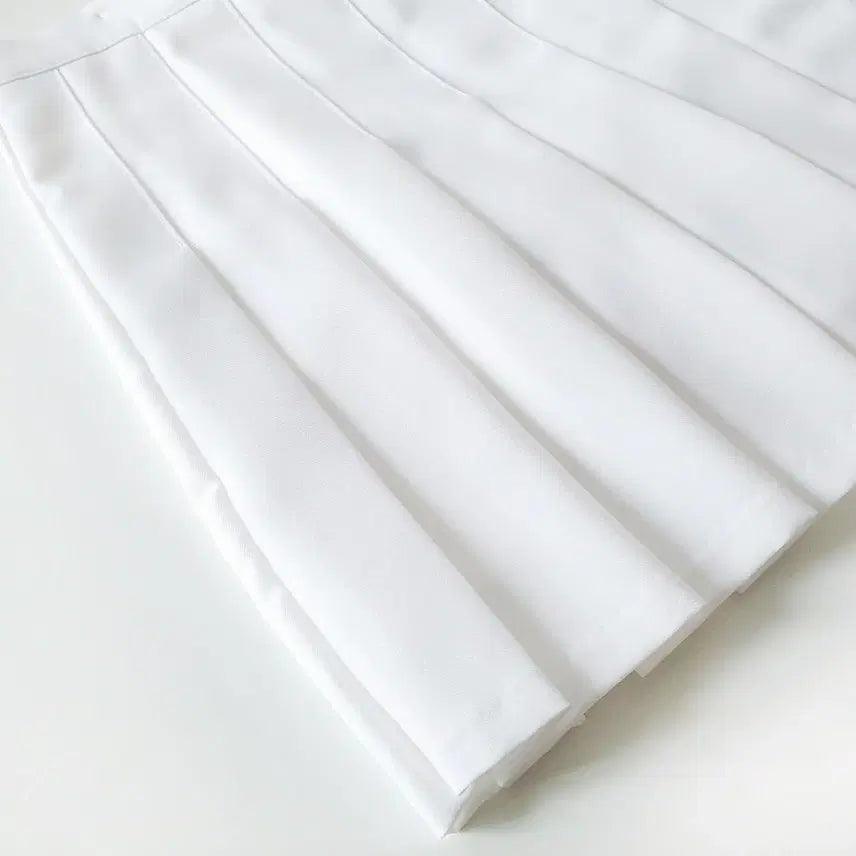 [SOLD OUT] 화이트 레터링 플리츠 테니스 스커트(속바지있음) M