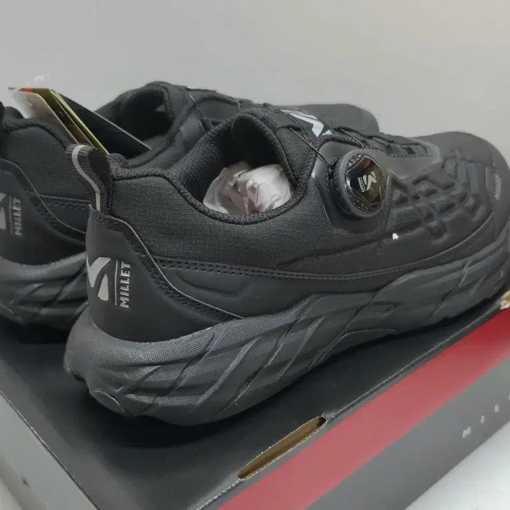 [BUNJANG] Millet Hiking Boots 255 / 새상품 밀레 경등산화 255